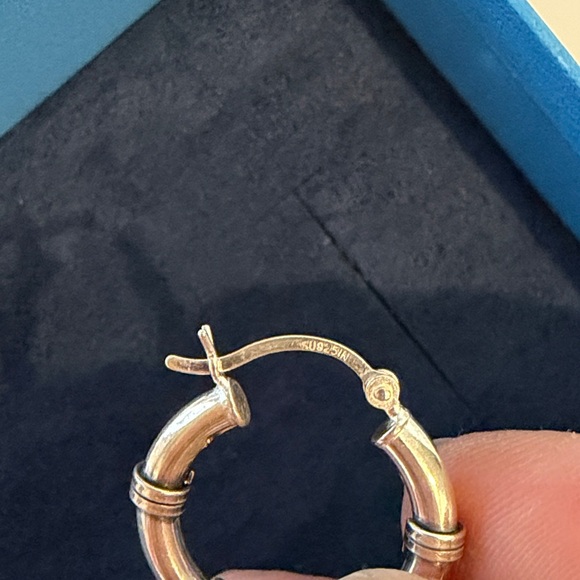 JTV Vintage Sterling Silver Hoop Earrings - Picture 3 of 4